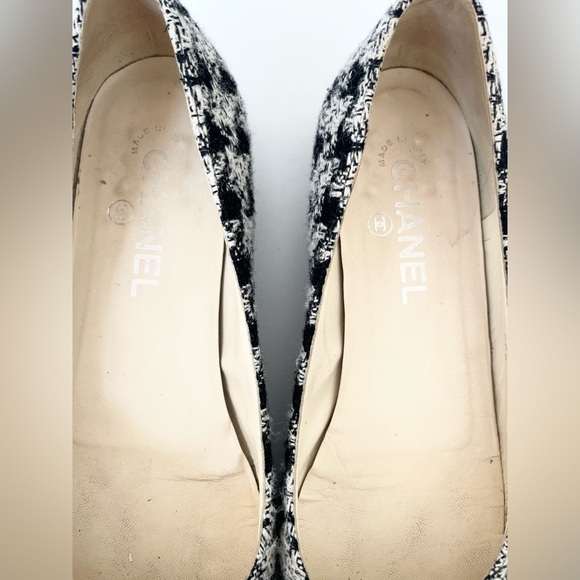 Chanel Black Ivory Houndstooth Tweed cap toe CC Ballet flats EU 38.5 - Picture 12 of 12